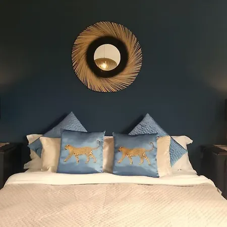 2br Fully Furnished Apartment, 4min To Rab