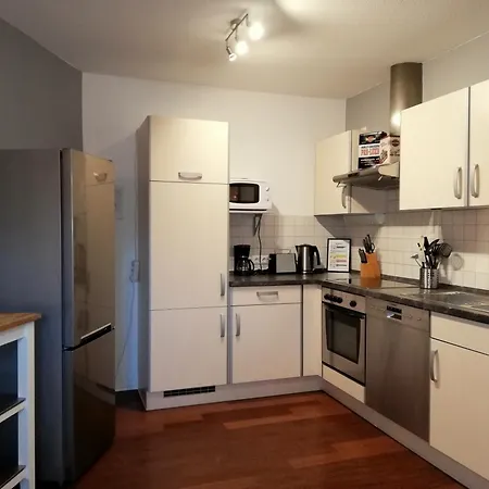 2br Fully Furnished Apartment, 4min To Rab Рамштайн-Мизенбах